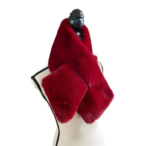 Womens Chico’s red faux fur pull through scarf NWT - Picture 2 of 7